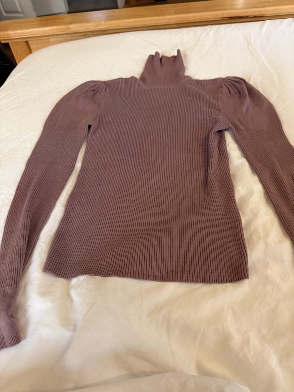 Ribbed Puff-Sleeve Turtleneck Sweater - Dusty Mauve